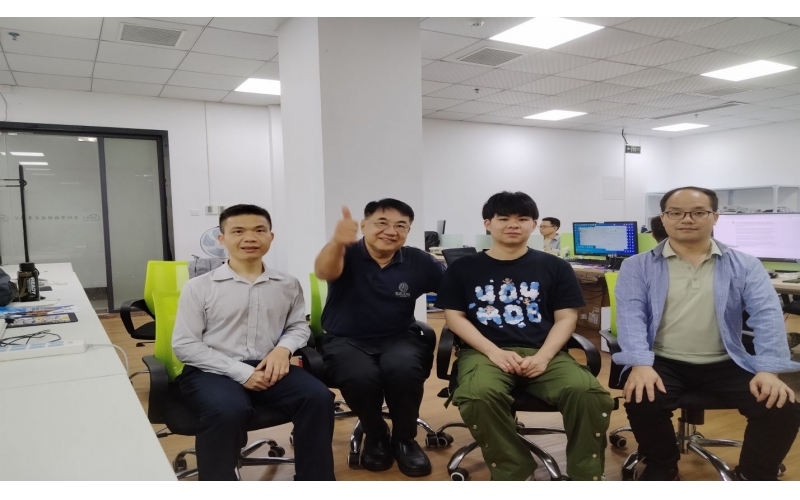 馬來西亞客戶陳先生，蒞臨我司交流工業(yè)物聯(lián)網(wǎng)相關(guān)專業(yè)知識